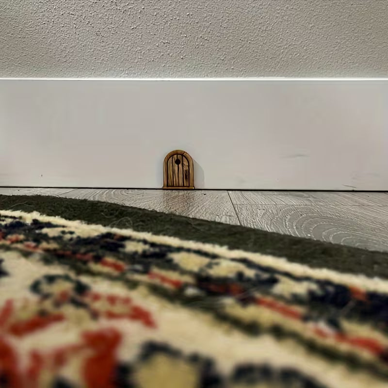 Funny 2D Wooden Mouse Door